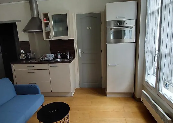 Appartement Coquet Sur Les Hauteurs De Montmartre