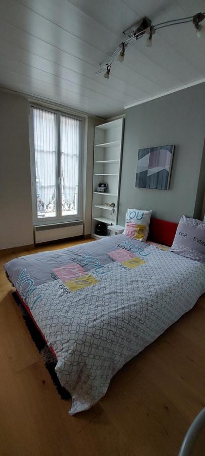 Coquet Sur Les Hauteurs De Montmartre Apartamento *